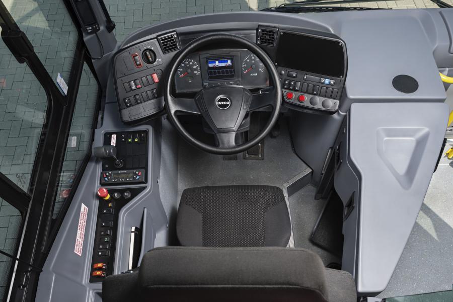  Iveco Crossway LE 2013 года  (фото 2 из 9)